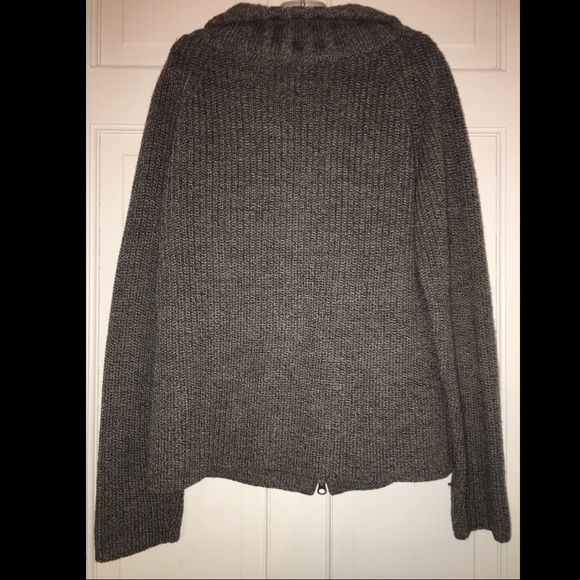 Banana Republic knit sweater/jacket - Picture 2 of 3